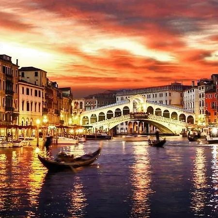 Alojamento de Acomodação e Pequeno-almoço Venice Casanova Limena